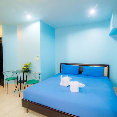 De Apartment Pattaya Exteriör bild