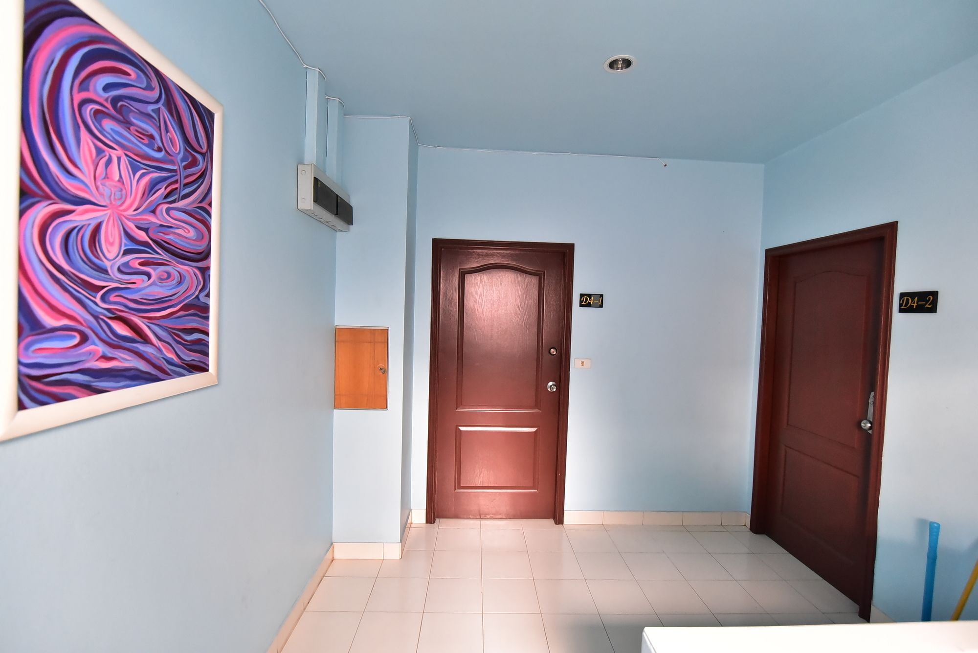 De Apartment Pattaya Exteriör bild